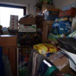 Entrümpelung Wohnung : Kistenstapel