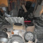 Wohnung Entrümpelung Keller: alte Reifen