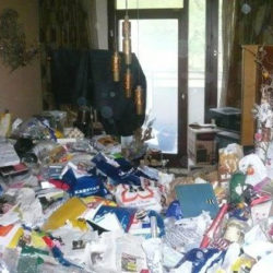 Wohnungsräumung: Müllberg Wohnzimmer