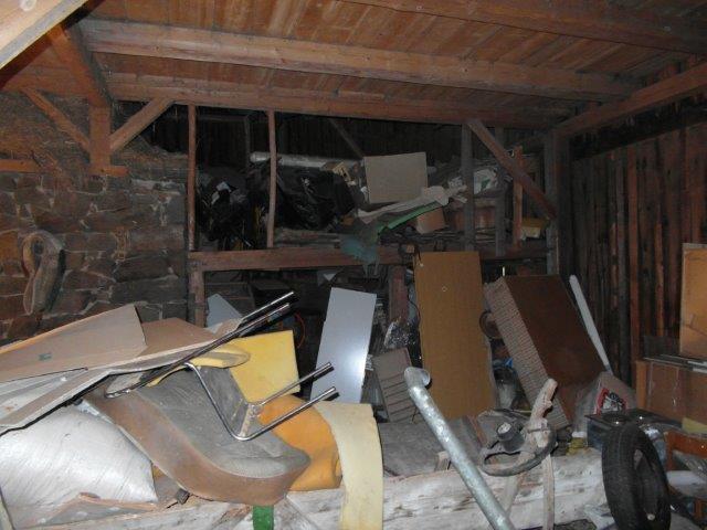 Entrümpelung Wohnung: alte Möbel